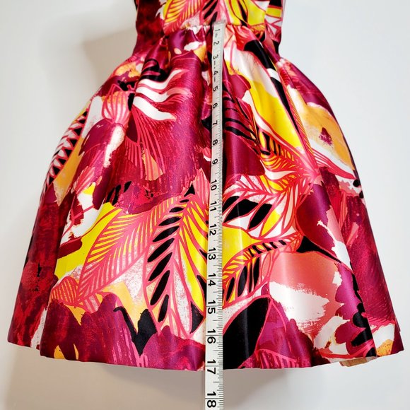 Romeo & Juliet Couture Summer Mini-Dress - Picture 8 of 16